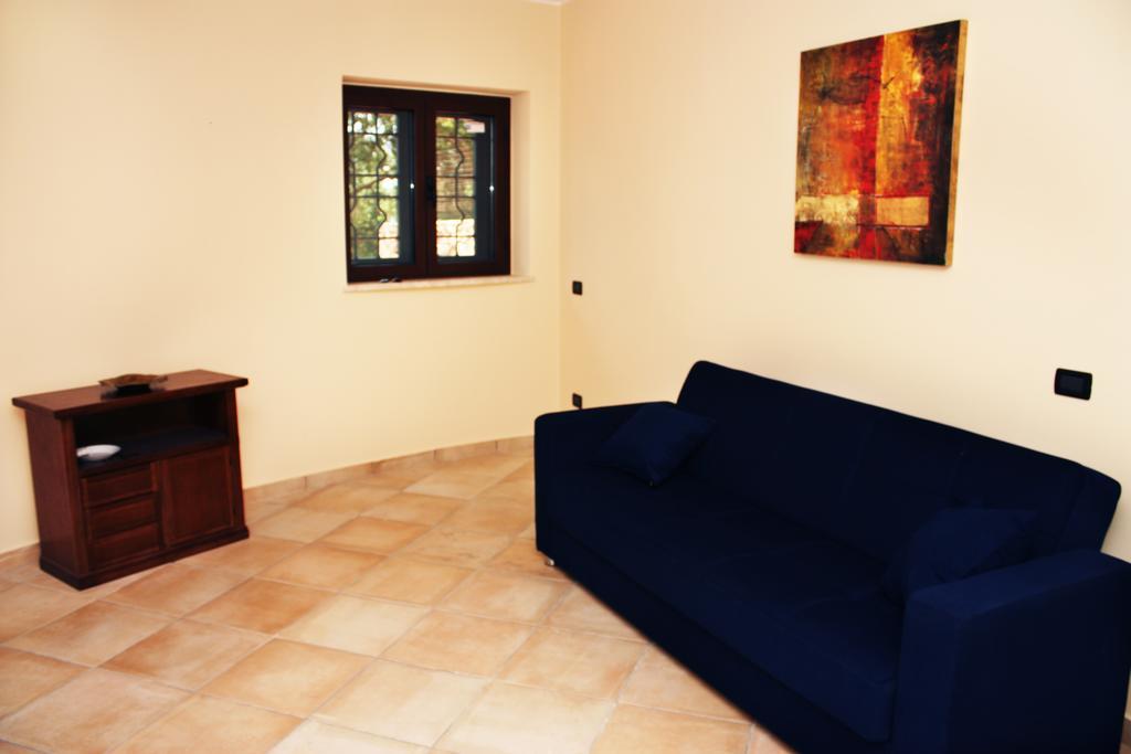 ספרלונגה Villa Suber חדר תמונה